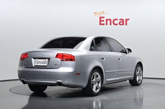 Audi A4 2.0 TFSI S-line B7 — пробег 46 000 км — фото 2 из 5