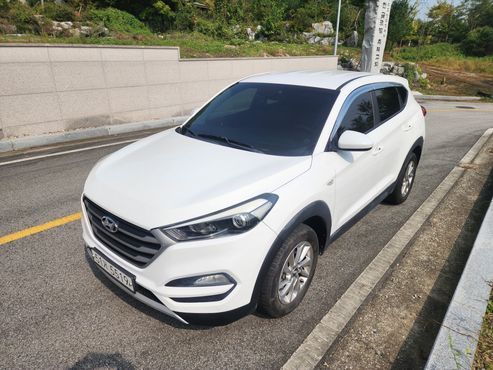 Hyundai Tucson Diesel 2.0 2WD Style — пробег 189 325 км — фото 3 из 5