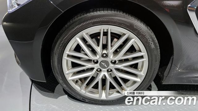 Genesis G70 из Кореи Encar