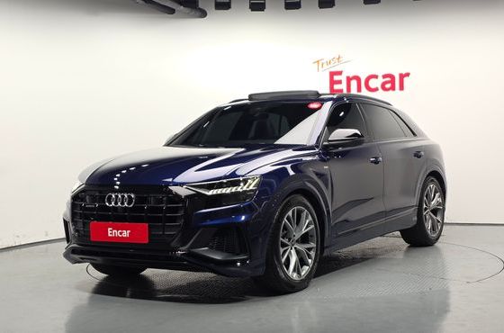 Audi Q8 55 TFSI Quattro Premium — пробег 43 218 км — фото 1 из 5