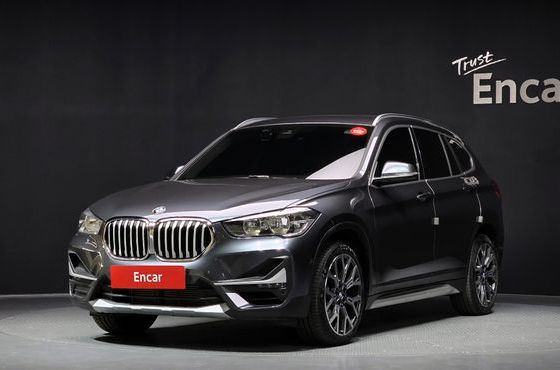 BMW X1 xDrive 20i xLine — пробег 48 287 км — фото 1 из 5