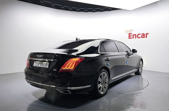 Genesis EQ900 5.0 GDI AWD Limousine Prestige — пробег 184 714 км — фото 2 из 5