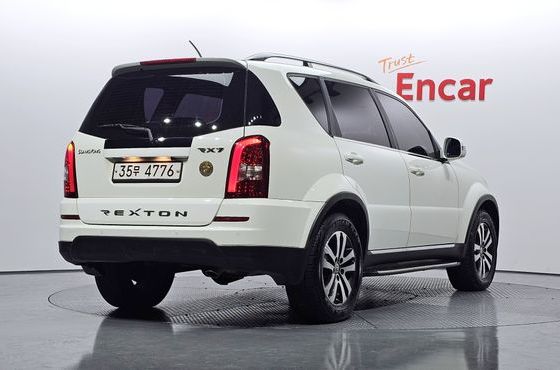 Ssangyong Rexton 2.0 4WD RX7 Luxury — пробег 123 641 км — фото 2 из 5
