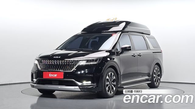 Kia Carnival 7-Seater Hi-Limousine Signature — пробег 51 363 км — фото 1 из 5