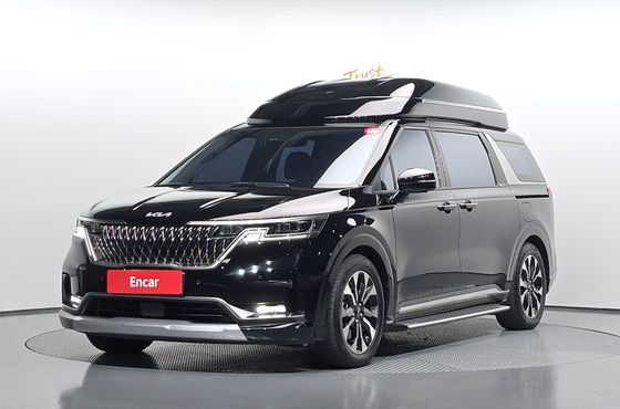 Kia Carnival 7-Seater Hi-Limousine Signature — пробег 51 363 км — фото 1 из 5