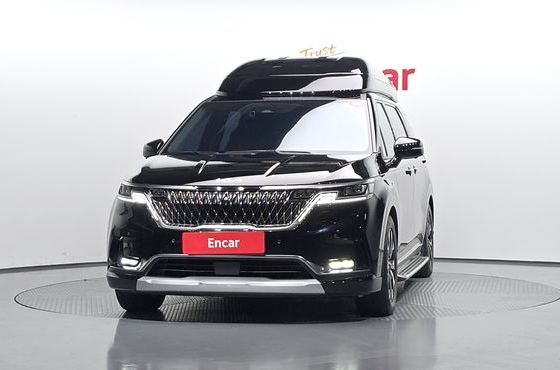 Kia Carnival 7-Seater Hi-Limousine Signature — пробег 51 363 км — фото 3 из 5