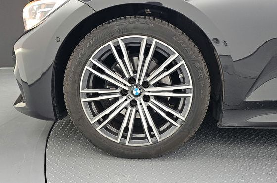 BMW 3-Series 320i M Sport — пробег 81 737 км — фото 5 из 5