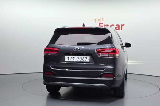 Kia Sorento Diesel 2.0 2WD Prestige — пробег 143 153 км — фото 4 из 5
