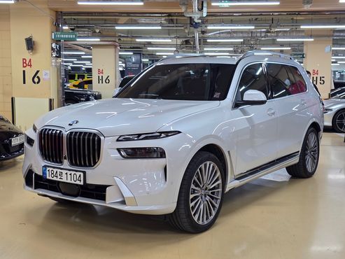 BMW X7 xDrive 40i Design Pure Excellence 6-Seater — пробег 29 550 км — фото 1 из 5