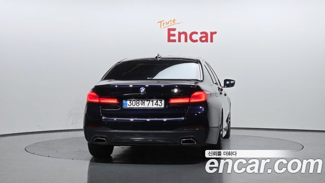 BMW 5-Series 520i M Sport — пробег 50 329 км — фото 4 из 5
