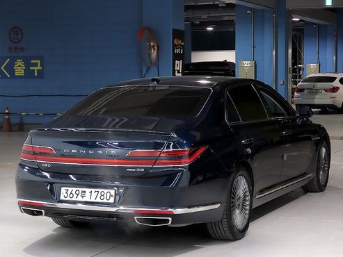 Genesis G90 3.8 AWD Luxury — пробег 92 000 км — фото 4 из 5