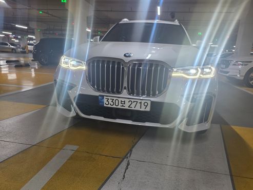 BMW X7 xDrive 40i M Sport 6STR — пробег 72 700 км — фото 2 из 5