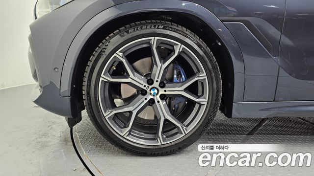 BMW X6 xDrive40i M Sport — пробег 102 502 км — фото 5 из 5