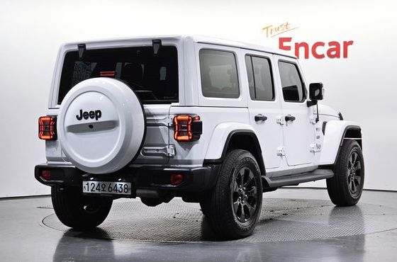 Jeep Wrangler 2.0 Overland 4Door — пробег 91 564 км — фото 2 из 5