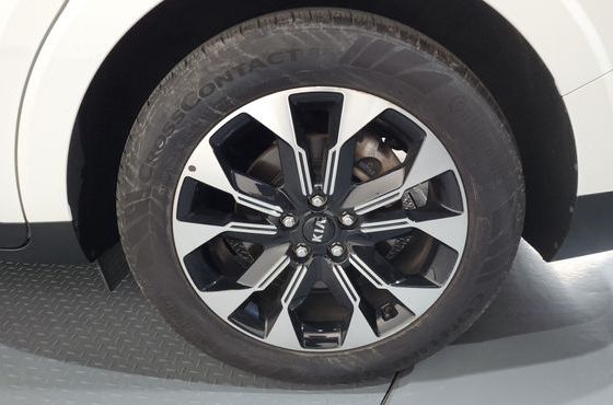 Kia Carnival 9-Seater Signature — пробег 93 125 км — фото 5 из 5