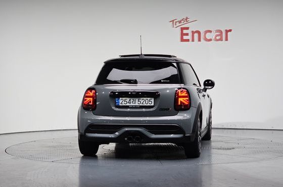 Mini Cooper Classic Third Generation — пробег 23 850 км — фото 4 из 5