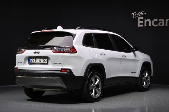 Jeep Cherokee 2.4 Limited AWD — пробег 102 399 км — фото 2 из 5