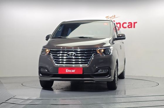 Hyundai Starex Urban 9-Seater Exclusive — пробег 41 050 км — фото 3 из 5