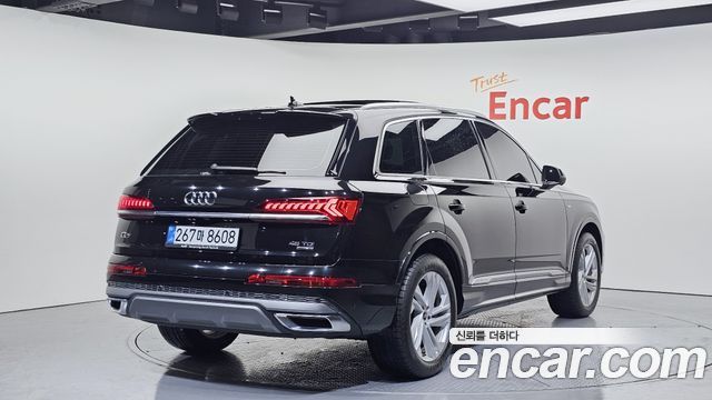 Audi Q7 45 TDI Quattro Premium — пробег 5 237 км — фото 2 из 5