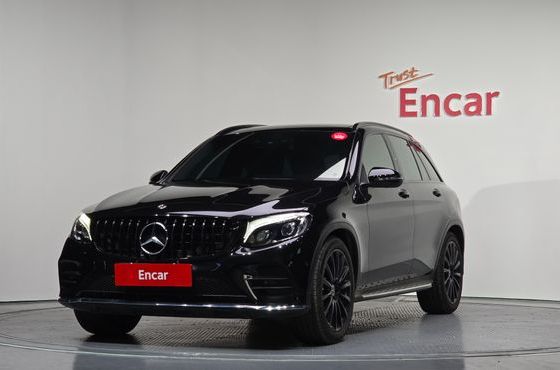Mercedes-Benz GLC-Class GLC300 4MATIC AMG Line — пробег 76 472 км — фото 1 из 5