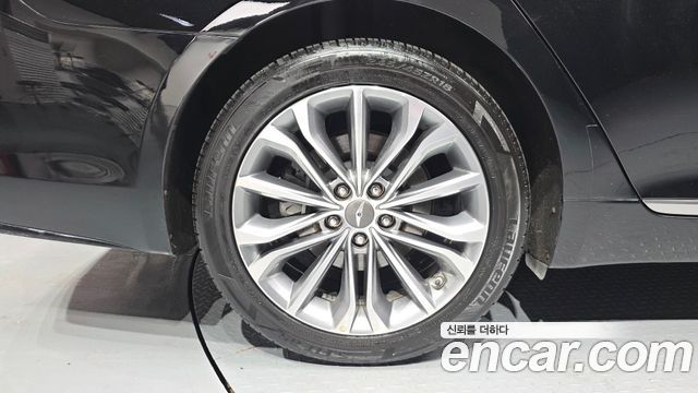 Hyundai Genesis из Кореи Encar