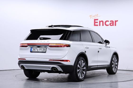 Lincoln Corsair 2.0 Reserve AWD — пробег 79 885 км — фото 2 из 5