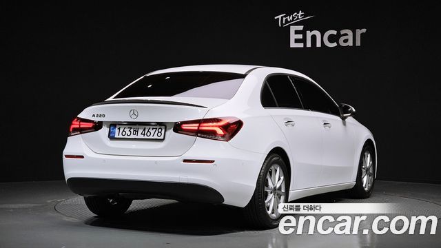 Mercedes-Benz A-Class A220 Sedan — пробег 36 202 км — фото 2 из 5