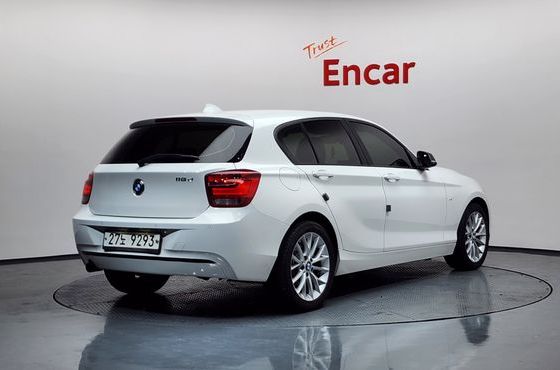 BMW 1-Series 118d Sport 5Door — пробег 76 960 км — фото 2 из 5