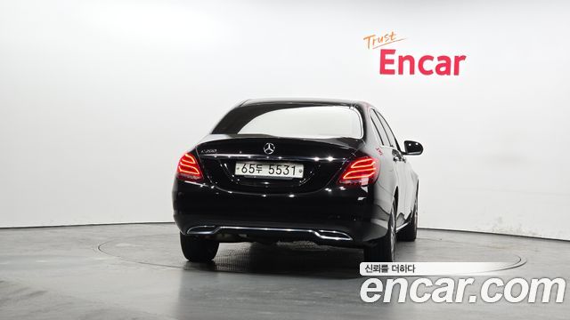 Mercedes-Benz C-Class из Кореи Encar