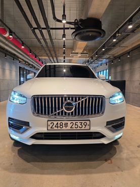 Volvo XC90 T6 Inscription — пробег 110 000 км — фото 1 из 5