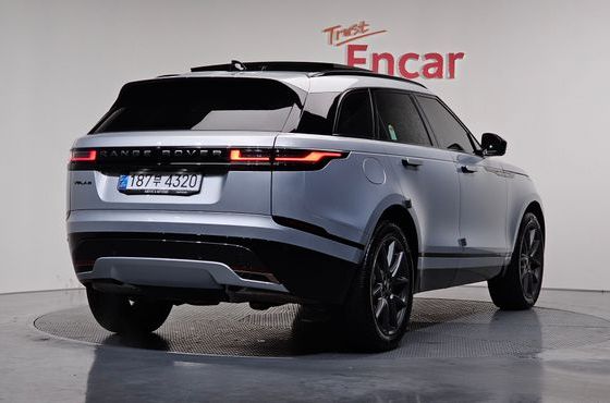 Land Rover Range Rover Velar 3.0 P400 Dynamic HSE — пробег 9 527 км — фото 2 из 5