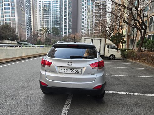 Hyundai Tucson Diesel 2WD LX20 Premier — пробег 203 059 км — фото 3 из 5