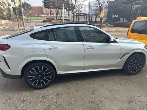 BMW X6 xDrive40i M Sport — пробег 16 905 км — фото 5 из 5