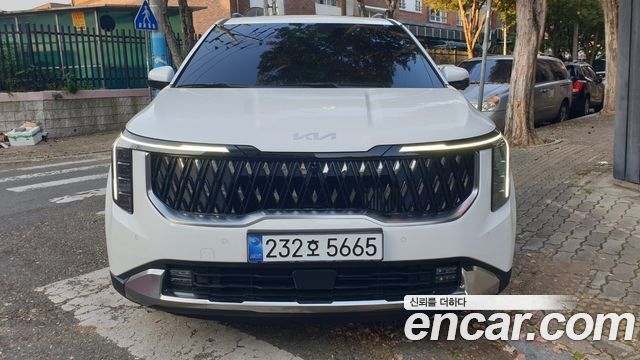 Kia Carnival HEV 9seater Signature — пробег 3 362 км — фото 4 из 5