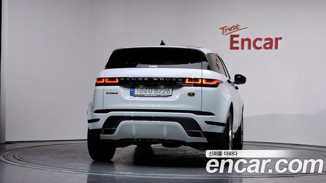 Land Rover Range Rover Evoque P250 R-Dynamic SE — пробег 29 453 км — фото 4 из 5