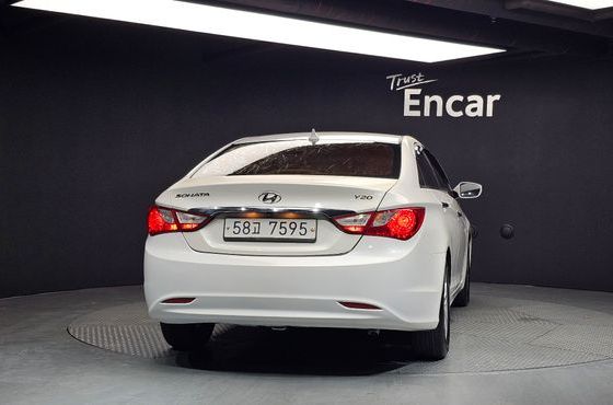 Hyundai Sonata LPI Premier — пробег 168 372 км — фото 4 из 5