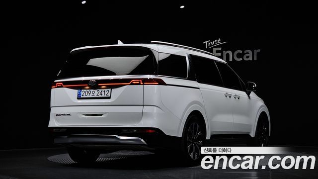 Kia Carnival из Кореи Encar