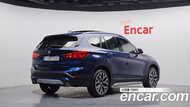 BMW X1 xDrive 20i xLine — пробег 17 739 км — фото 2 из 5