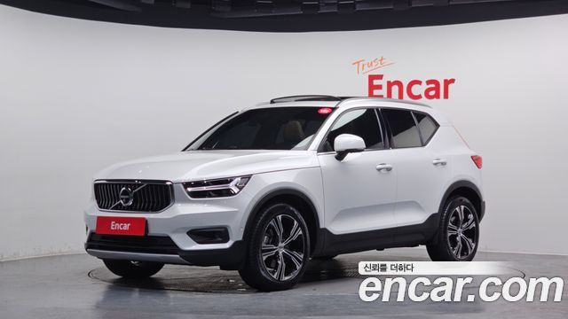Volvo XC40 T4 Inscription — пробег 25 367 км — фото 1 из 5