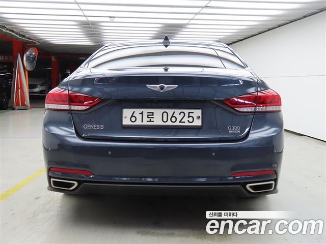 Hyundai Genesis из Кореи Encar