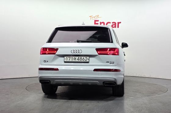 Audi Q7 45 TFSI Quattro — пробег 76 904 км — фото 4 из 5