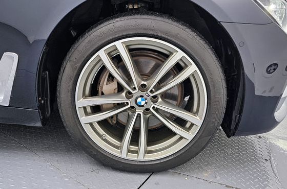 BMW 7-Series 740Li xDrive M Sport Package — пробег 84 322 км — фото 5 из 5