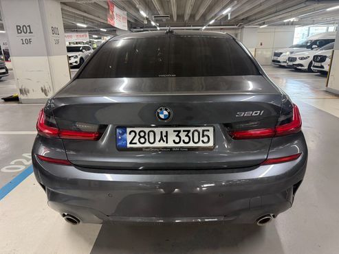 BMW 3-Series 320i M Sport — пробег 72 300 км — фото 4 из 5
