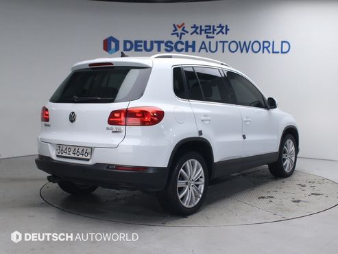 Volkswagen Tiguan 2.0 TDI Premium 5N — пробег 166 983 км — фото 2 из 5