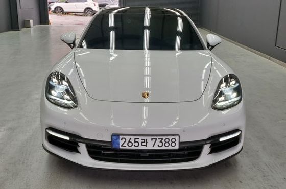 Porsche Panamera 3.0 AWD — пробег 120 000 км — фото 1 из 5