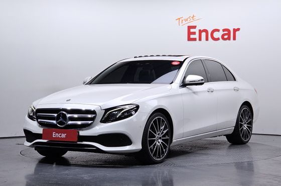 Mercedes-Benz E-Class E300 4MATIC Avnatgarde — пробег 114 280 км — фото 1 из 5