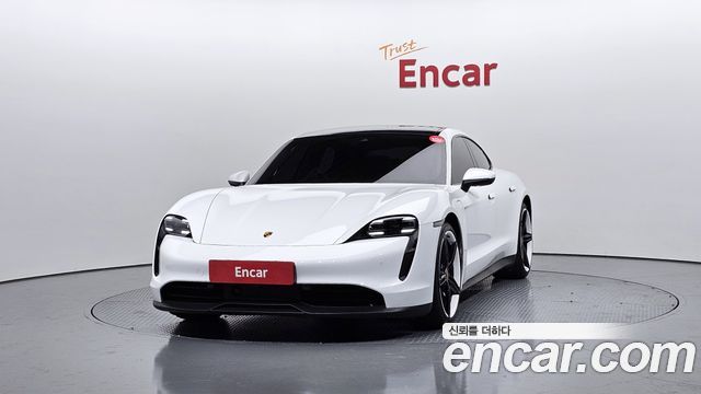 Porsche Taycan Base — пробег 31 678 км — фото 3 из 5