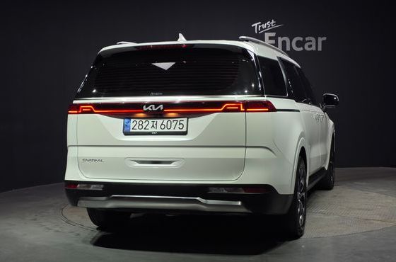 Kia Carnival 7-Seater Signature — пробег 80 425 км — фото 4 из 5