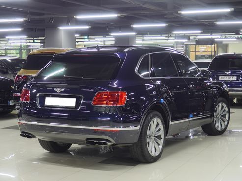 Bentley Bentayga 4.0 V8 — пробег 38 700 км — фото 3 из 5
