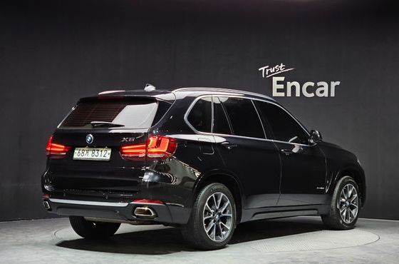 BMW X5 xDrive 30d — пробег 80 557 км — фото 2 из 5